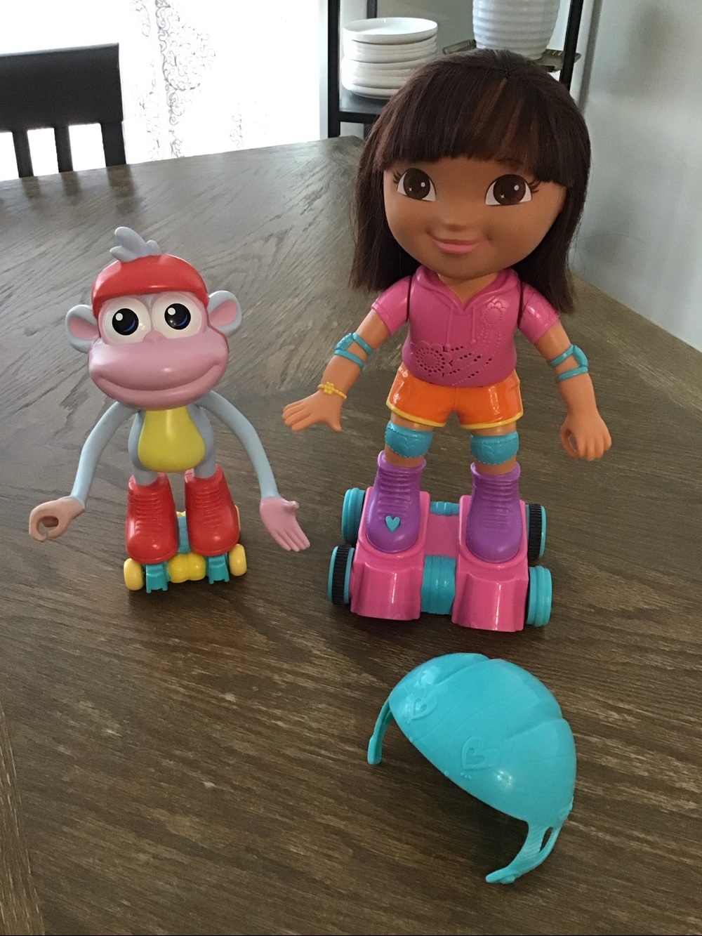 Fisher-Price Skate & Spin Dora & Boots interactive toy complete set